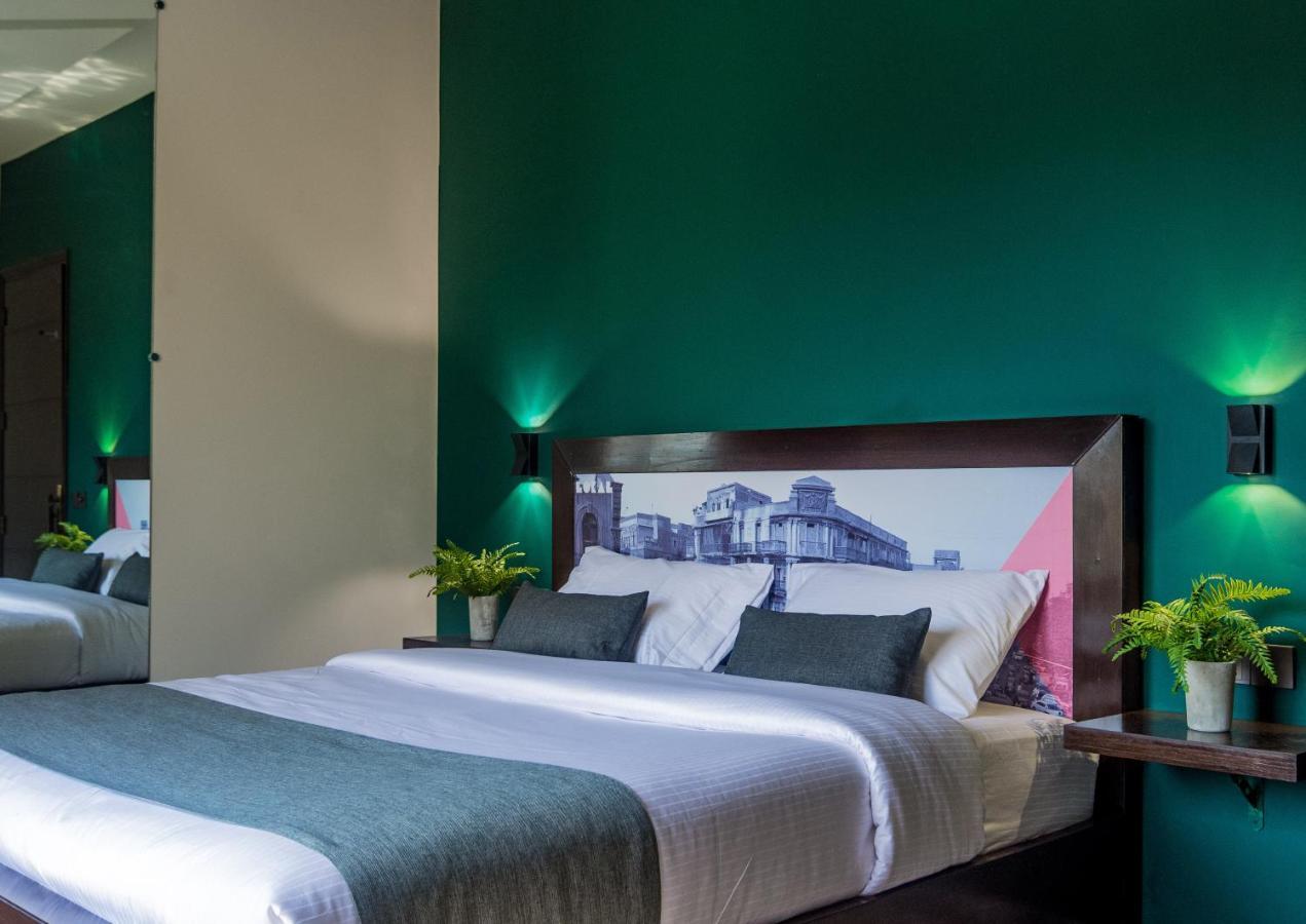 Lokal Rooms X Shahrah-E-Faisal Karachi Buitenkant foto